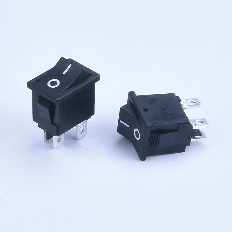 双刀单投船型开关四脚4